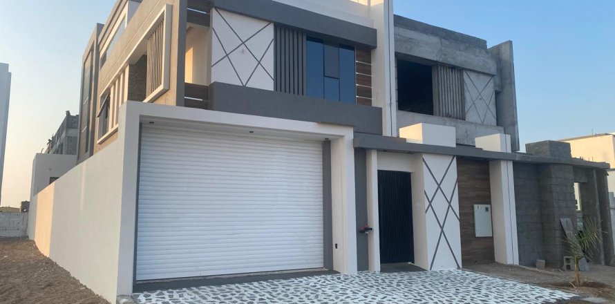 7 bedrooms Twin Villa in Oman No. 62661