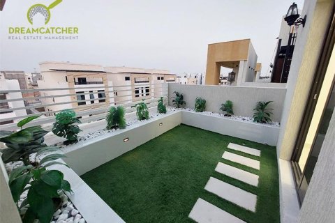 Villa de 5 dormitorios en Al Helio, UAE No. 22823 10
