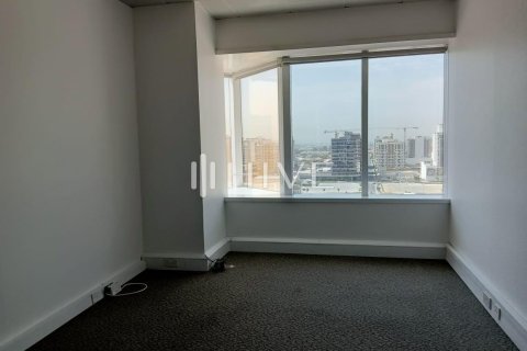 Office de 186.1m² à Sheikh Zayed Road, UAE No. 70791 11