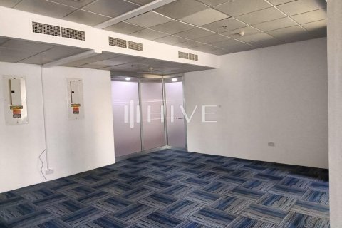 186.1m² Office in Sheikh Zayed Road, UAE No. 70791