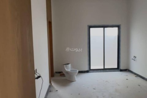 Villa de 4 chambres à Riyadh, Saudi Arabia No. 60388 8