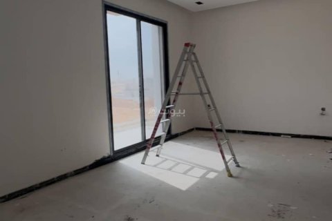 Villa de 4 chambres à Riyadh, Saudi Arabia No. 60388 5