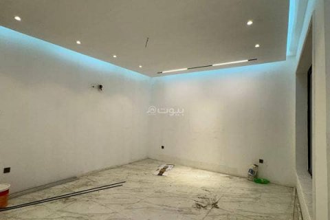 6 bedrooms Villa in Khobar, Saudi Arabia No. 60391 23