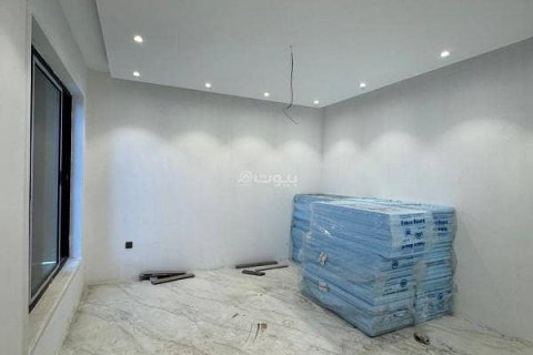 6 bedrooms Villa in Khobar, Saudi Arabia No. 60391 22