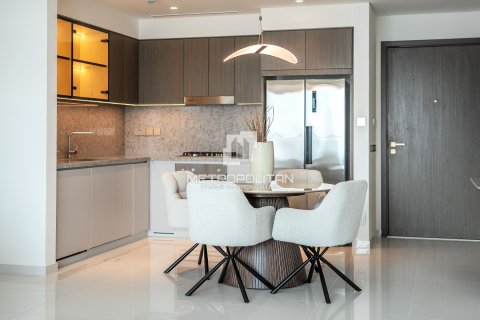 Appartement de 2 chambres à EMAAR Beachfront, UAE No. 62136 10