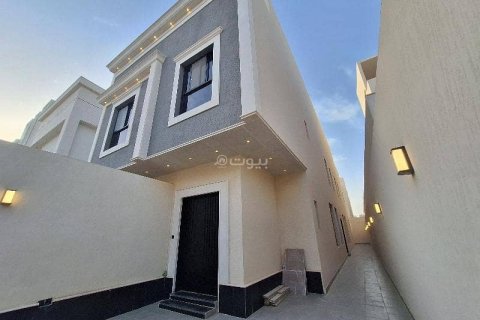 3 bedrooms Apartment in Riyadh, Saudi Arabia No. 61672 4