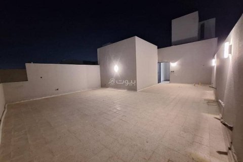 Villa de 3 dormitorios en Riyadh, Saudi Arabia No. 61676 16