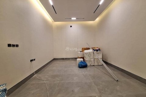 Villa de 3 dormitorios en Riyadh, Saudi Arabia No. 61676 19