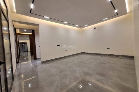 Villa de 3 dormitorios en Riyadh, Saudi Arabia No. 61676 3