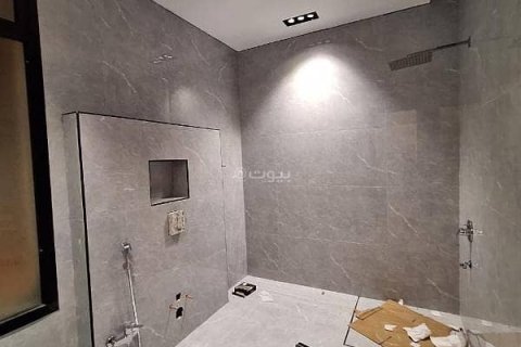 Villa de 3 dormitorios en Riyadh, Saudi Arabia No. 61676 14