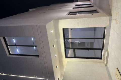 3 bedrooms Apartment in Riyadh, Saudi Arabia No. 61673