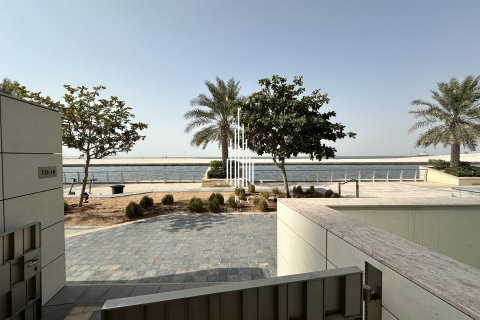 Таунхаус с 3 спальнями в Al Raha Beach, ОАЭ №44871