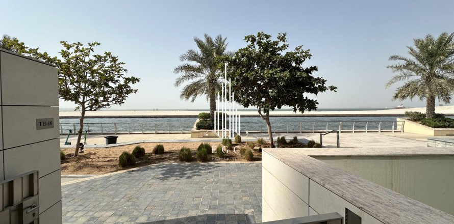 Townhouse de 3 dormitorios en Al Raha Beach, UAE No. 44871