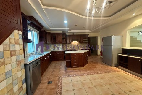 Вилла с 5 спальнями в Доха, Катар №58570 10