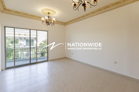 3 bedrooms Villa in Abu Dhabi, UAE No. 99222 13