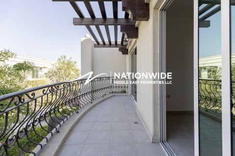 3 bedrooms Villa in Abu Dhabi, UAE No. 99222