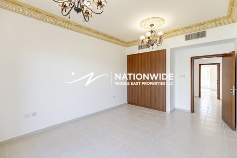 3 bedrooms Villa in Abu Dhabi, UAE No. 99222 14