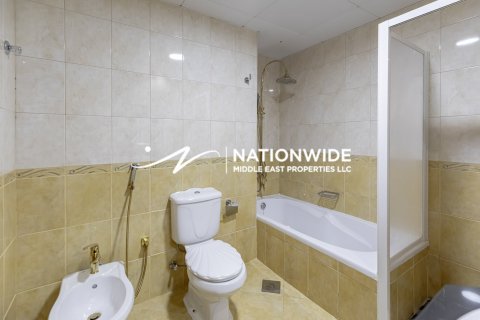 3 bedrooms Villa in Abu Dhabi, UAE No. 99222 16