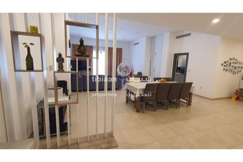Apartment de 4 dormitorios en Muscat, Oman No. 53394 5