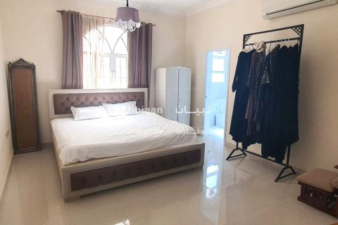 Villa de 5 dormitorios en As Sib, Oman No. 53400 9