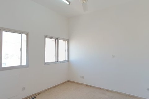 Apartment de 2 dormitorios en Ruwi, Oman No. 54844 8