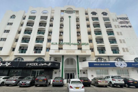143m² Office in Al Khuwair, Oman No. 54819