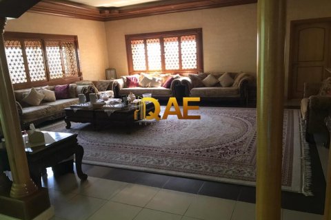 938.7m² Villa in Jumeirah, UAE No. 52038 9