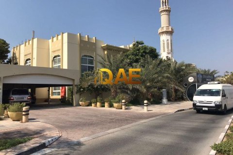 938.7m² Villa in Jumeirah, UAE No. 52038 6