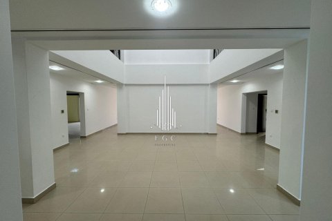 Вилла с 8 спальнями в Банияс, ОАЭ №29336 7