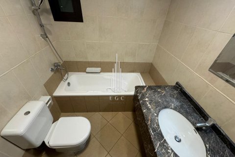Villa de 4 chambres à Al Khalidiya, UAE No. 29334 25