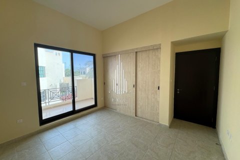 Villa de 4 chambres à Al Khalidiya, UAE No. 29334 6