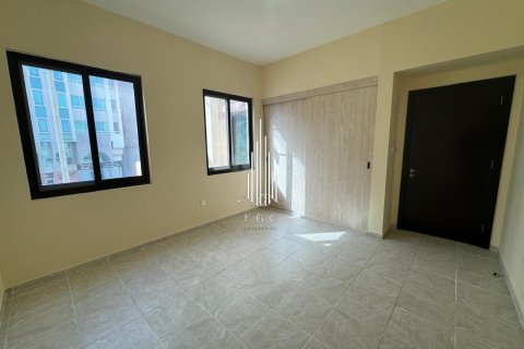 Villa de 4 chambres à Al Khalidiya, UAE No. 29334 20