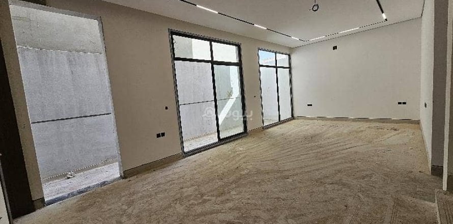 Villa de 5 chambres à Riyadh, Saudi Arabia No. 60341