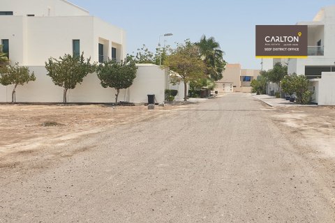 Land de 930m² en Bani Jamra, Bahrain No. 66936 8