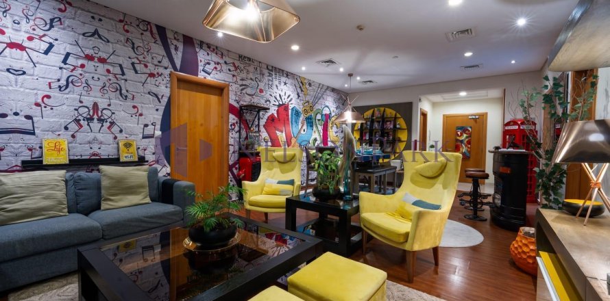 2 bedrooms Apartment in Doha, Qatar No. 56694