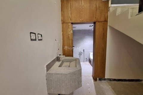 Villa de 4 chambres à Riyadh, Saudi Arabia No. 67388 17