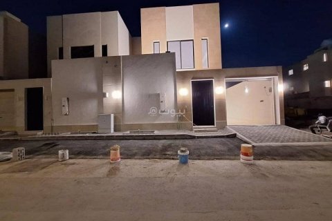 5 bedrooms Villa in Riyadh, Saudi Arabia No. 67392