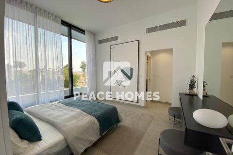 Villa de 4 dormitorios en Masaar 1 Azalea Tilal City, UAE No. 11291 21