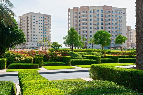 Q-LINE APARTMENTS à Liwan, UAE No. 69389