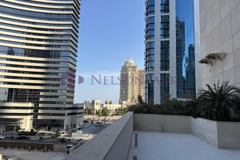 3 bedrooms Apartment in Doha, Qatar No. 57524 19