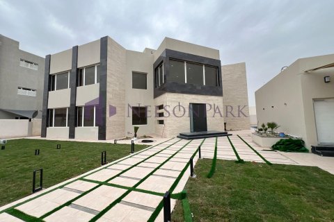 4 غرف نوم فيلا في الدوحة, Qatar رقم 57526