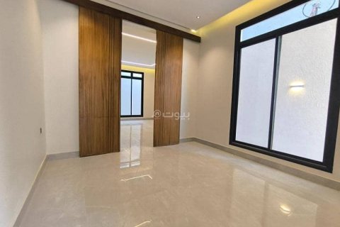 Villa de 5 chambres à Riyadh, Saudi Arabia No. 99469 6