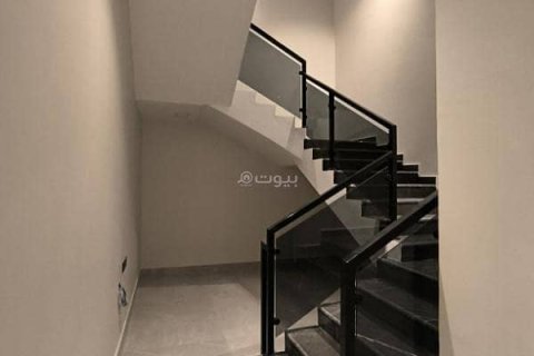 Villa de 5 chambres à Riyadh, Saudi Arabia No. 99469 10