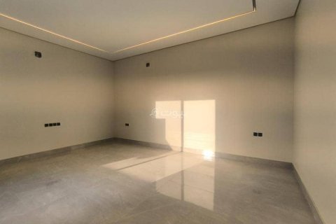 Villa de 5 chambres à Riyadh, Saudi Arabia No. 99469 4