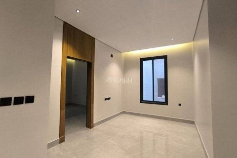 Villa de 5 chambres à Riyadh, Saudi Arabia No. 99469 11