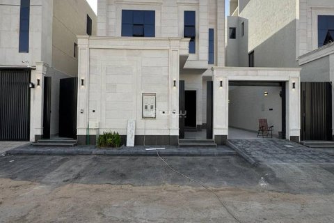Villa de 5 chambres à Riyadh, Saudi Arabia No. 99465 3