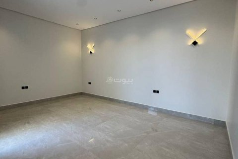 Villa de 5 chambres à Riyadh, Saudi Arabia No. 99465 8