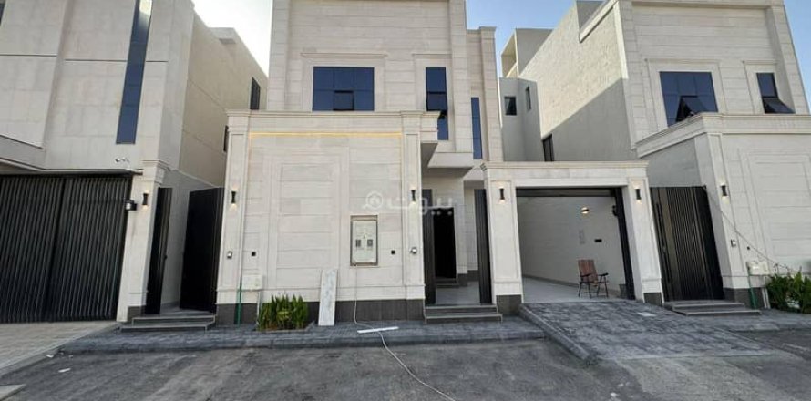 Villa de 5 chambres à Riyadh, Saudi Arabia No. 99465