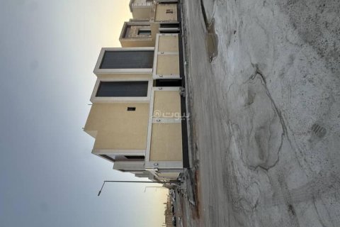 Villa de 4 chambres à Riyadh, Saudi Arabia No. 99467 13