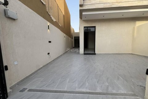Apartment de 3 dormitorios en Riyadh, Saudi Arabia No. 99466 4